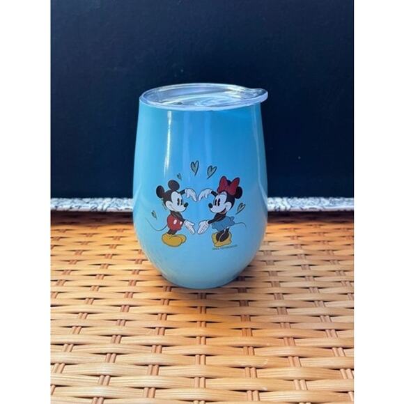 Mickey & Minnie Teardrop Insulated Cup with Lid. - Picture 1 of 2